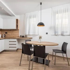  Apartman Belinda With Balcony